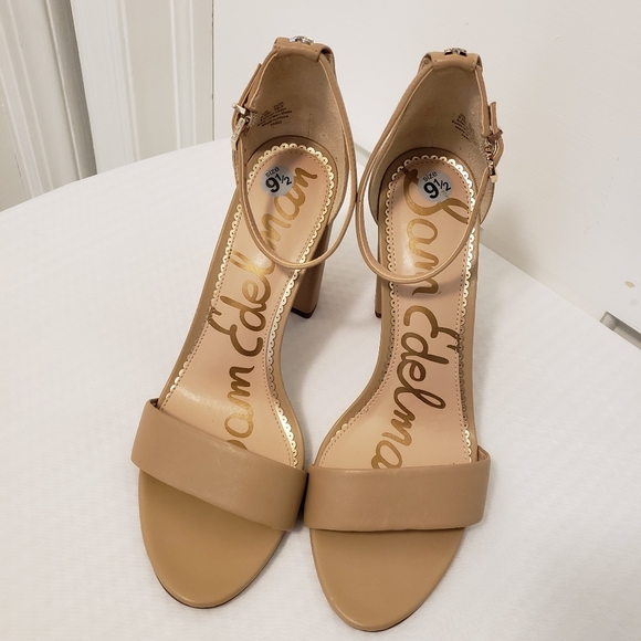 EC Sam Edelman Nude Ankle Strap "Yaro" Block Heel Sandals Size 9.5 Leather - Picture 1 of 14